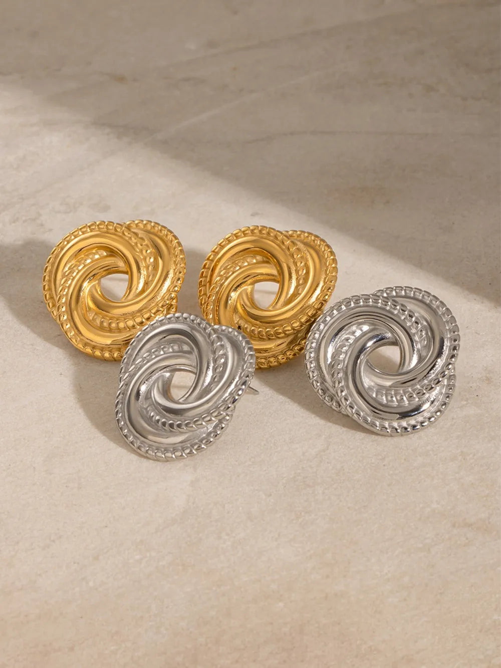 be73f1ff-52e2-4f52-97ff-d8303f33df2a-Max